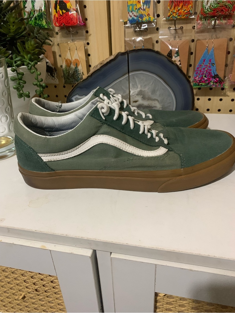 VANS Classic Low-Top Men's Sneakers in Olive Green with White Stripe